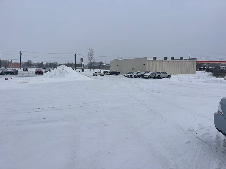 More Photos Of 1206 25th St E, Hibbing Warehouse For Sale