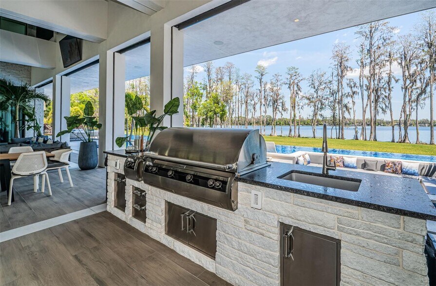 More Photos Of 18725 Jiretz Rd, Odessa Flex For Sale