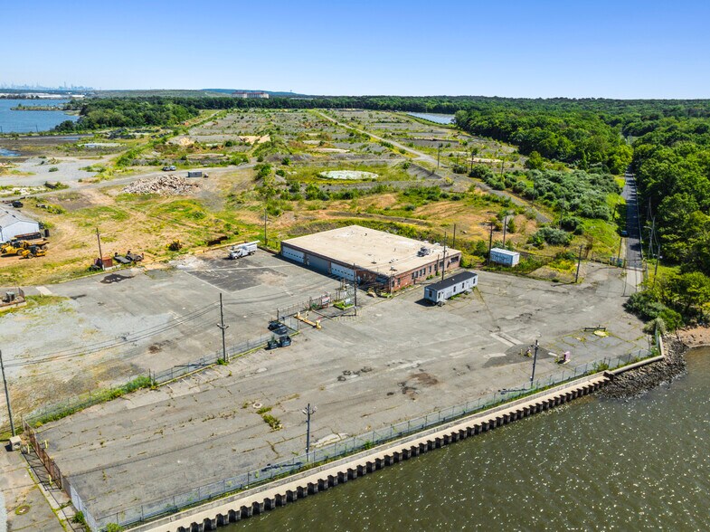 More Photos Of 4101 Arthur Kill Rd, Staten Island Chemical Oil Refinery For Lease