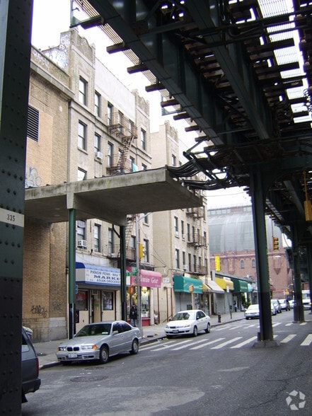 Primary Photo Of 2639-2641 Jerome Ave, Bronx Apartments For Lease