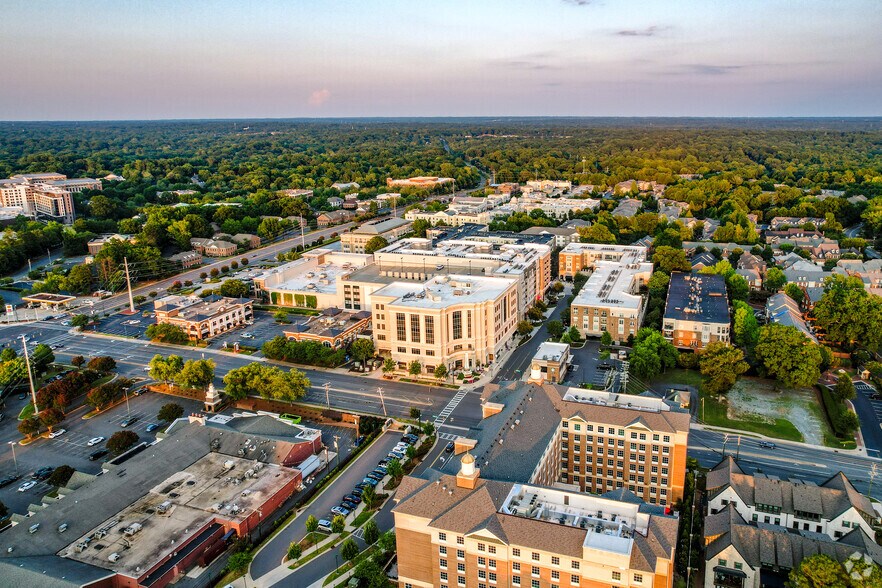 More Photos Of 4810-4940 Ashley Park Ln, Charlotte Apartments For Lease