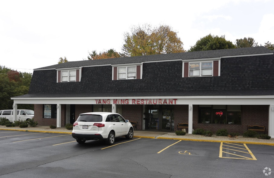 More Photos Of 341-351 S Broadway, Salem Unknown For Lease