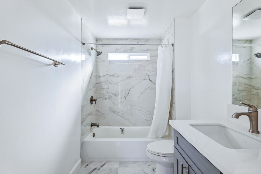 More Photos Of 1772 Rio Grande Rd, Bullhead City Multifamily For Sale