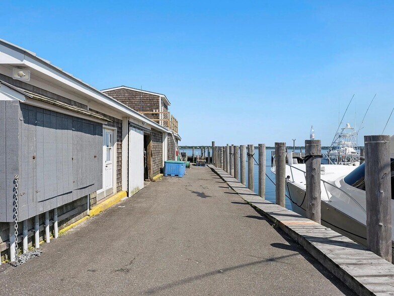 More Photos Of 369 Dune Rd, Hampton Bays Marina For Sale