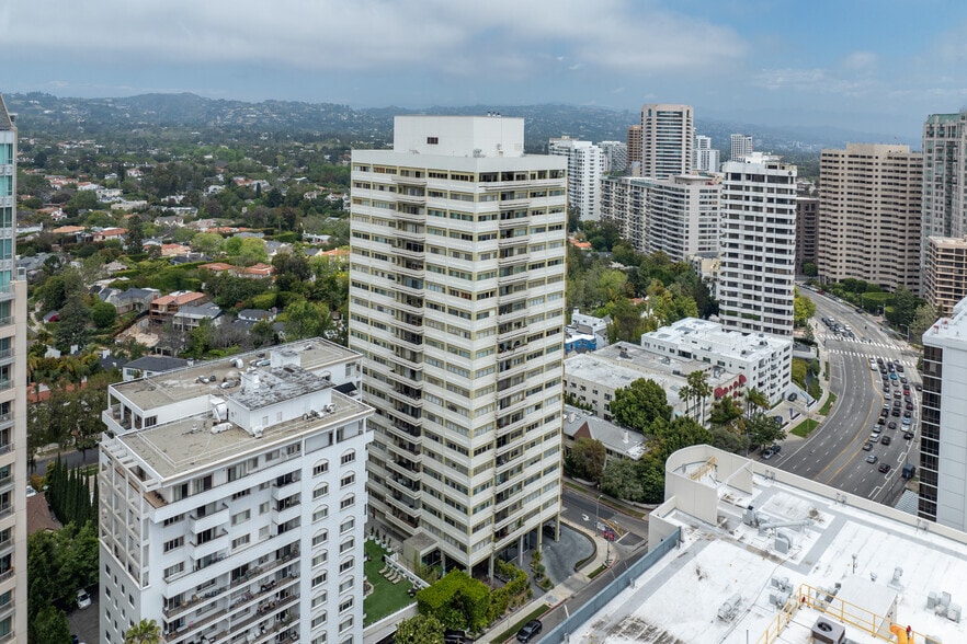 More Photos Of 10701 Wilshire Blvd, Los Angeles Apartments For Sale