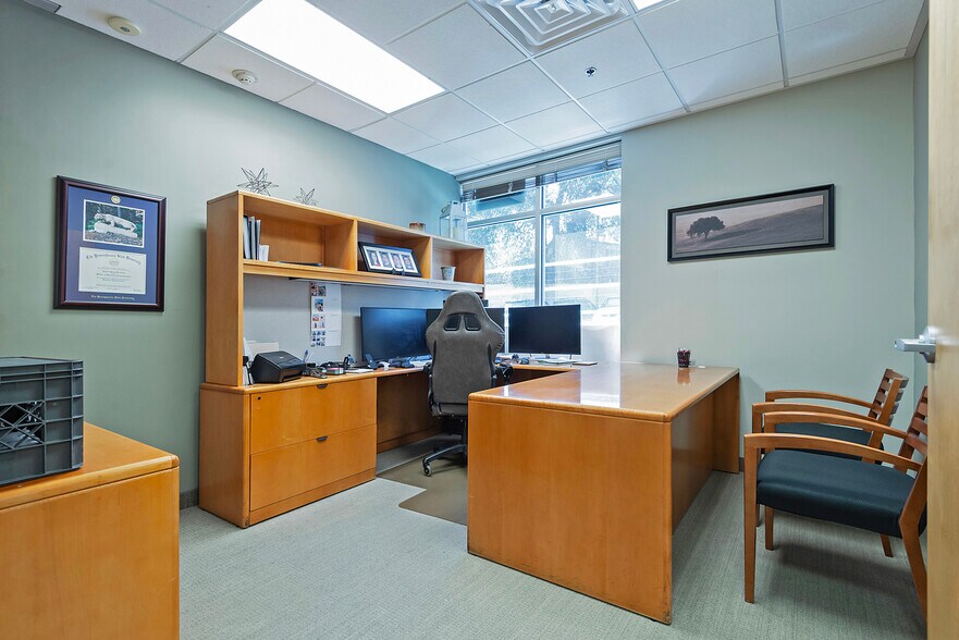 More Photos Of 7370-7430 Creek Rd, Midvale Office For Sale