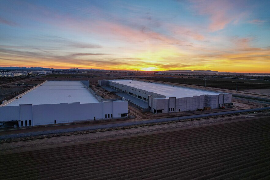 More Photos Of 15685 W Hatcher Rd, Waddell Distribution For Lease
