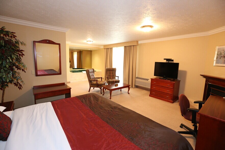 More Photos Of 8500 Road 164, Listowel Hotel For Sale