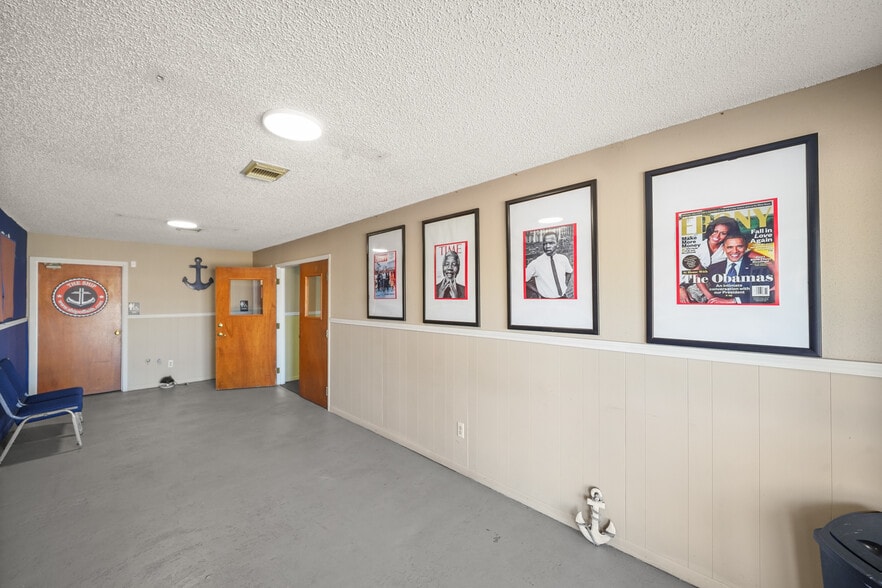 More Photos Of 3711 W Orem Dr, Houston Religious Facility For Sale