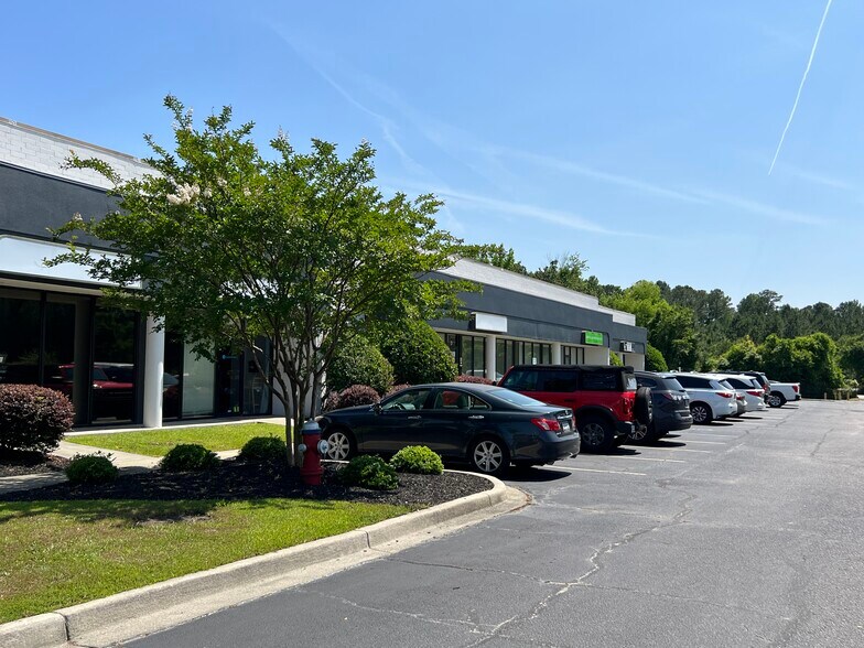 More Photos Of 6904 N Main St, Columbia Unknown For Lease