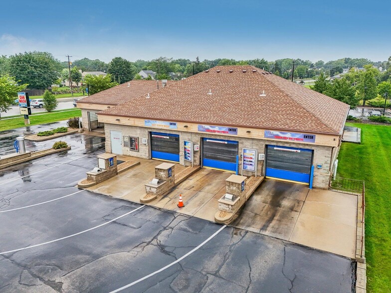 Primary Photo Of 14967 W National Ave, New Berlin Carwash For Sale