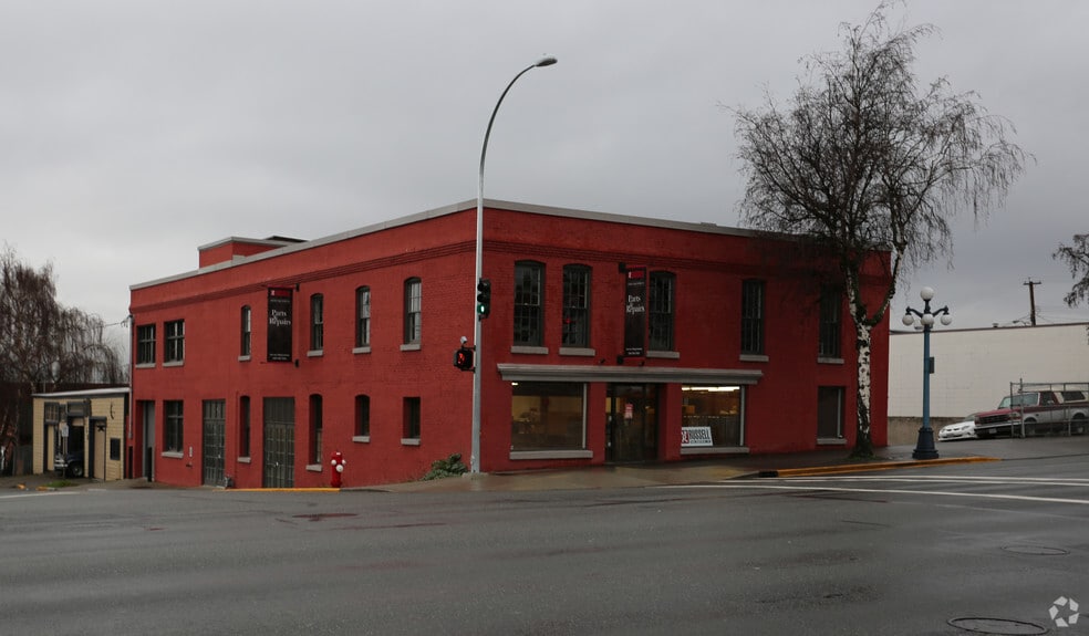 Primary Photo Of 2122 Douglas St, Victoria Office For Lease