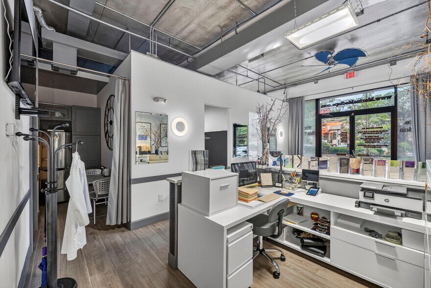 More Photos Of 1033-1077 River Rd, Edgewater Apartments For Sale