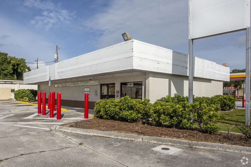 More Photos Of 3038/3052 Cleveland Ave, Fort Myers Storefront Retail Office For Sale