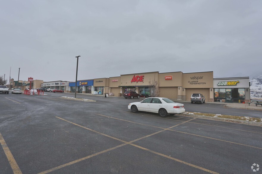 More Photos Of 898 N Main St, Smithfield Unknown For Lease