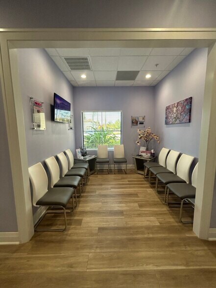 More Photos Of 7955 Airport Pulling Rd, Naples Medical For Lease