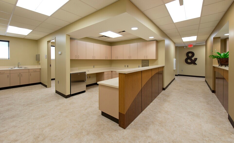 More Photos Of 315 Fort Williams St, Sylacauga Medical For Lease