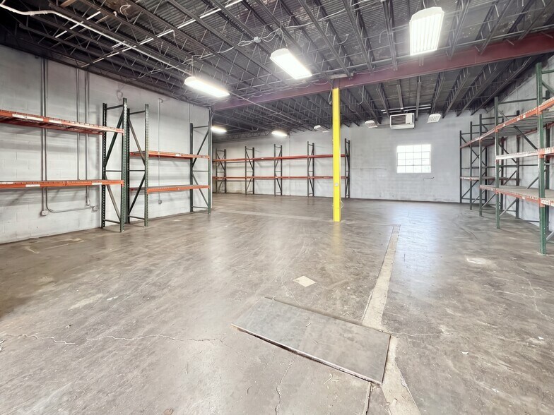 More Photos Of 505 Mitchell Ave, Syracuse Flex For Lease