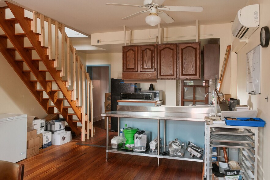 More Photos Of 1712 Aliceanna St, Baltimore Restaurant For Sale