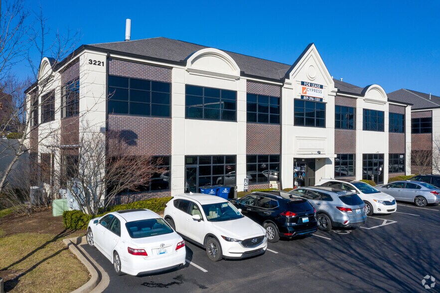 Primary Photo Of 3221 Summit Square Pl, Lexington Medical For Sale