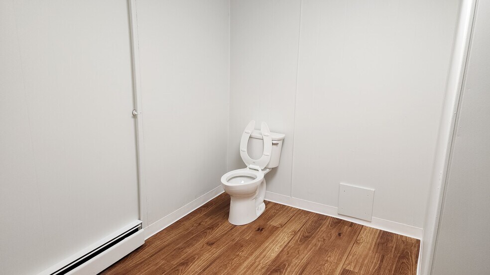 More Photos Of 14-18 Broadway, Taunton Storefront Retail Office For Lease