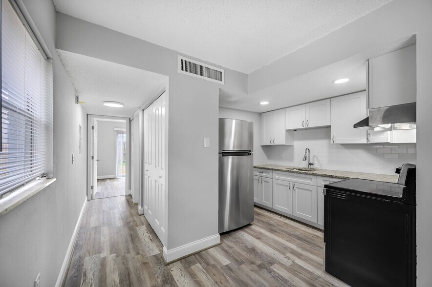 More Photos Of 1295 Santa Rosa Dr, Clearwater Apartments For Sale
