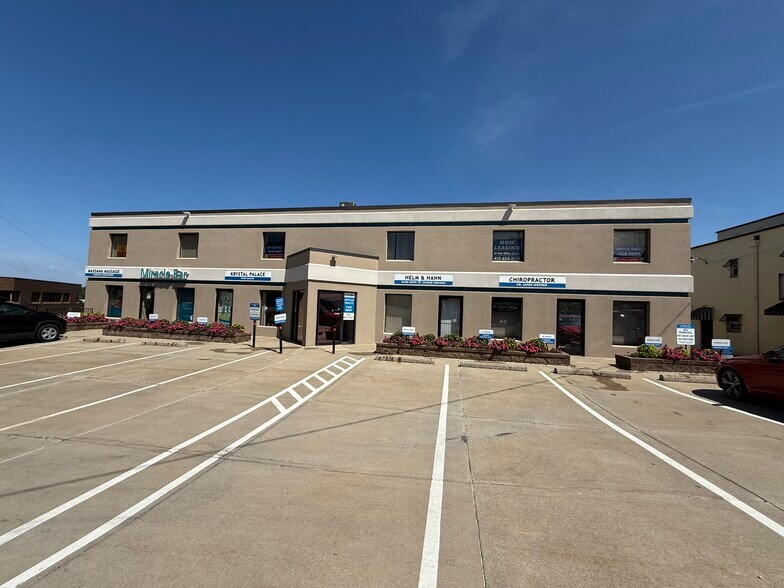 Primary Photo Of 1738 N Highland Rd, Pittsburgh Office For Sale