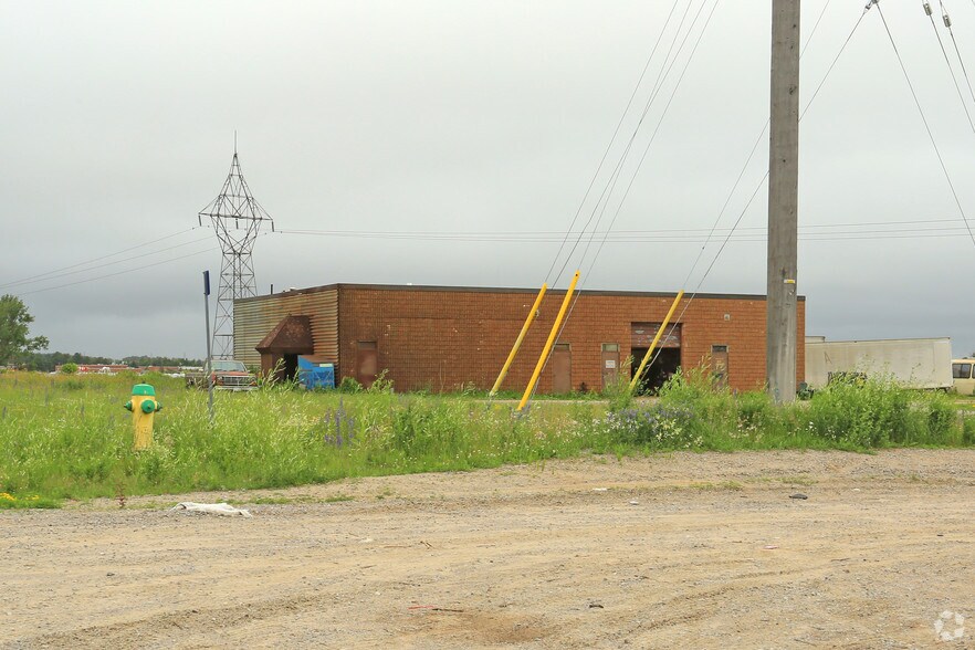 More Photos Of 10 Lockhart Rd, Barrie Warehouse For Sale
