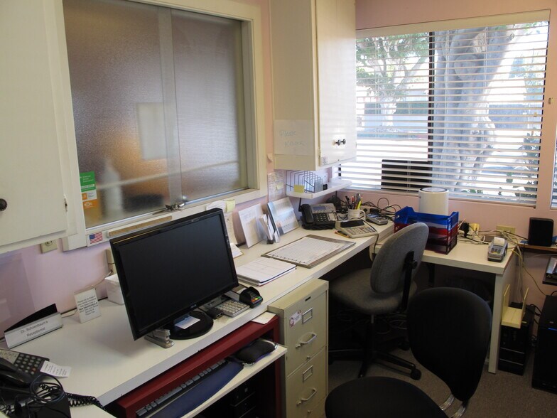 More Photos Of 4381-4385 Overland Ave, Culver City Office Residential For Sale