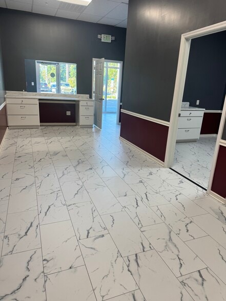 More Photos Of 5113 Sr 674, Wimauma Office For Lease