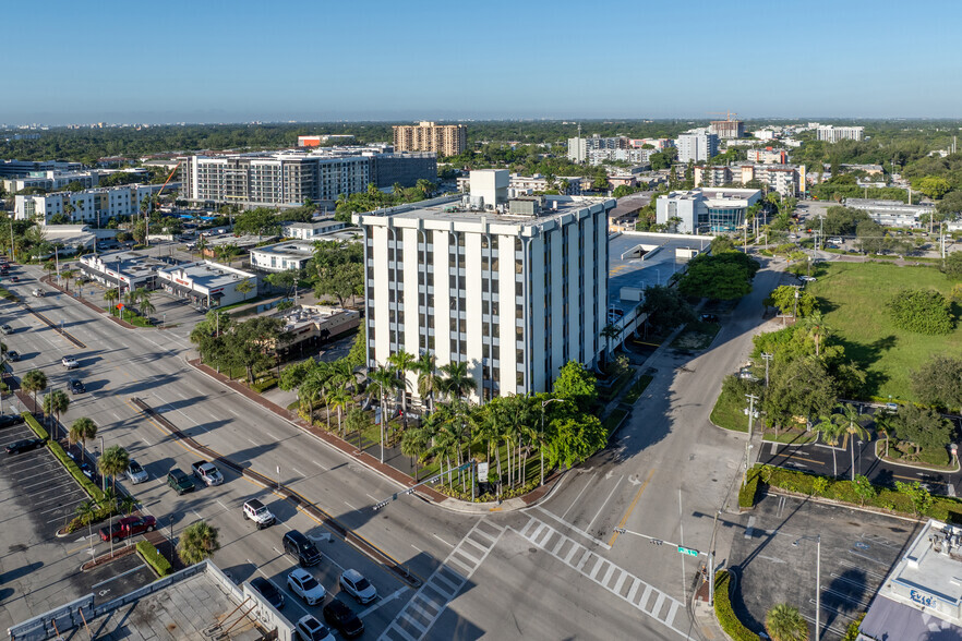 More Photos Of 12550 Biscayne Blvd, North Miami Medical For Sale