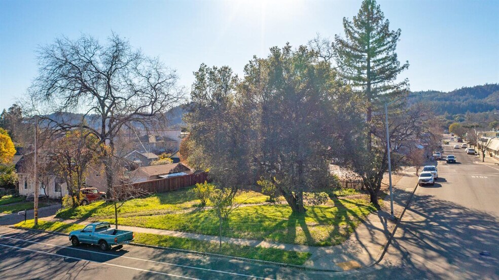 More Photos Of 209 1st St, Cloverdale Land For Sale