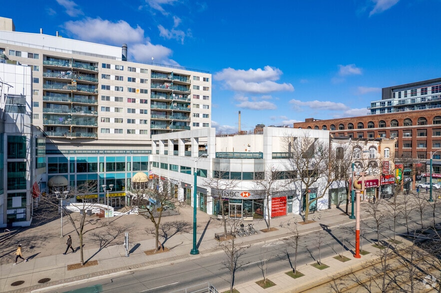 More Photos Of 222 Spadina Ave, Toronto Storefront For Sale