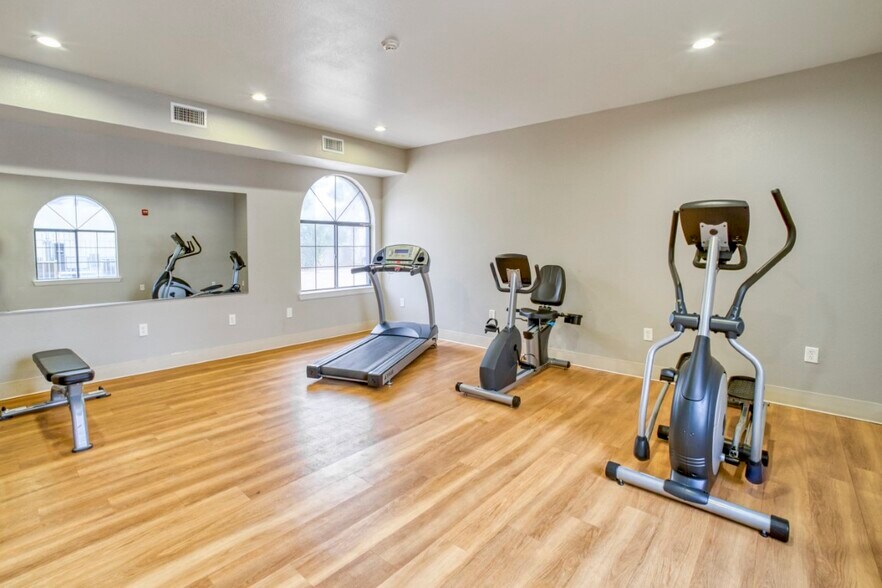 More Photos Of 400 E Avenue G, Port Aransas Hotel For Sale