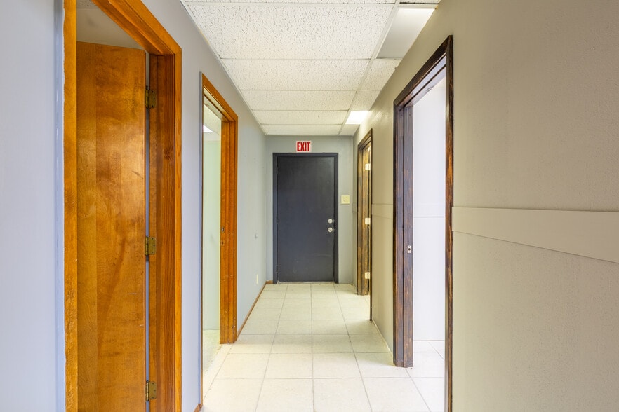 More Photos Of 2205 Clinton Dr, Galena Park Medical For Sale