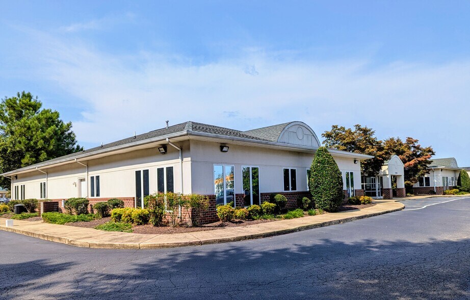 More Photos Of 5303 Plaza Dr, Hopewell Medical For Sale
