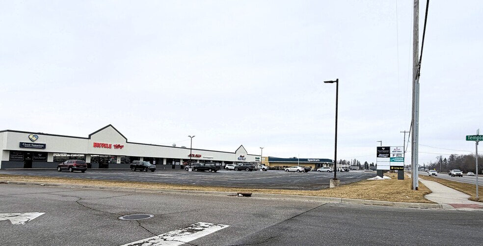 More Photos Of 5671-5719 Bay Rd, Saginaw Unknown For Lease