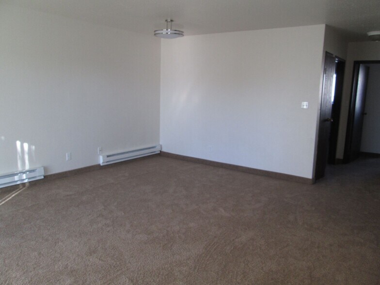 More Photos Of 1615 E Dakota Ave, Pierre Apartments For Sale