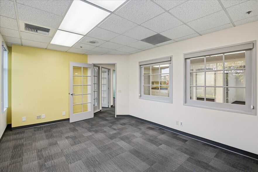 More Photos Of 12 Mauchly, Irvine Office Residential For Sale