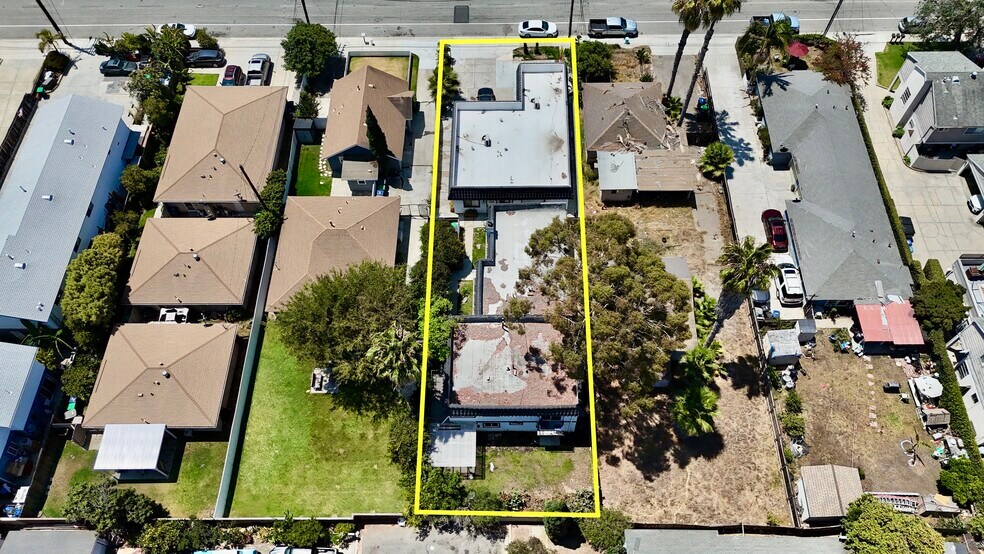 More Photos Of Undisclosed, Costa Mesa Apartments For Sale