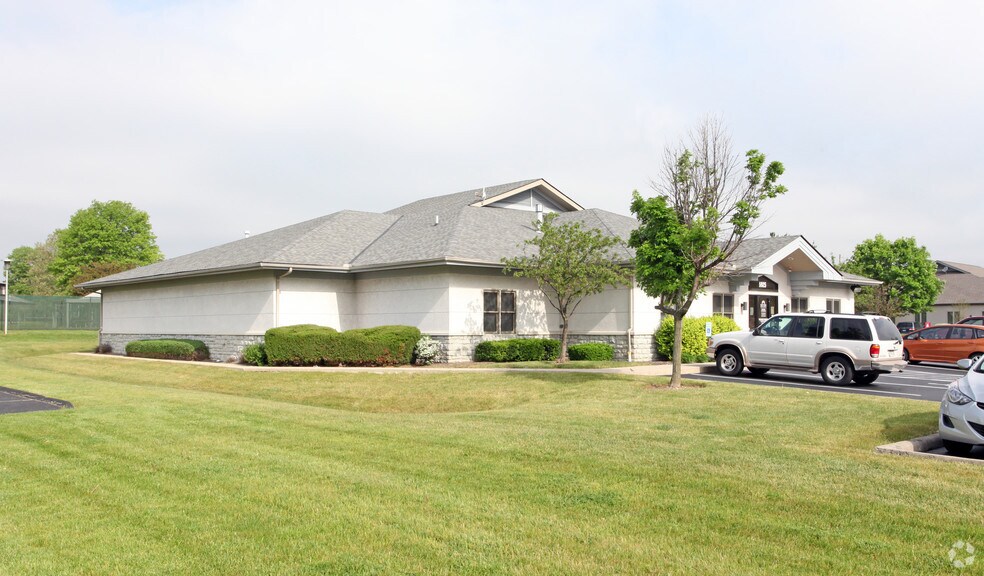 More Photos Of 5925-5935 Cleveland Ave, Columbus Medical For Sale