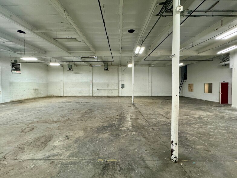 More Photos Of 13300 Ralston Ave, Sylmar Light Manufacturing For Lease