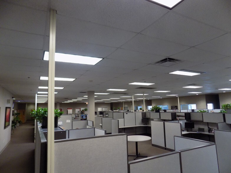 More Photos Of 1040 Trade Ave, Dallas Distribution For Lease