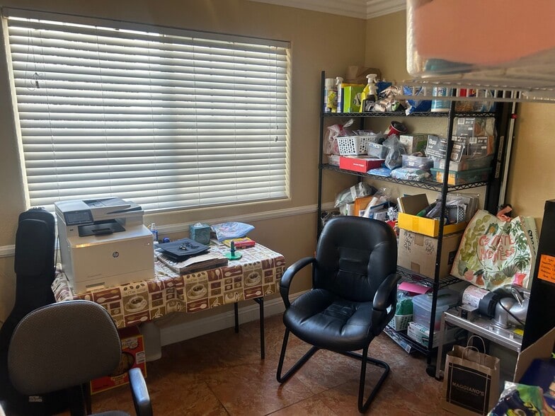 More Photos Of 901 Stewart Ave, Las Vegas Specialty For Sale