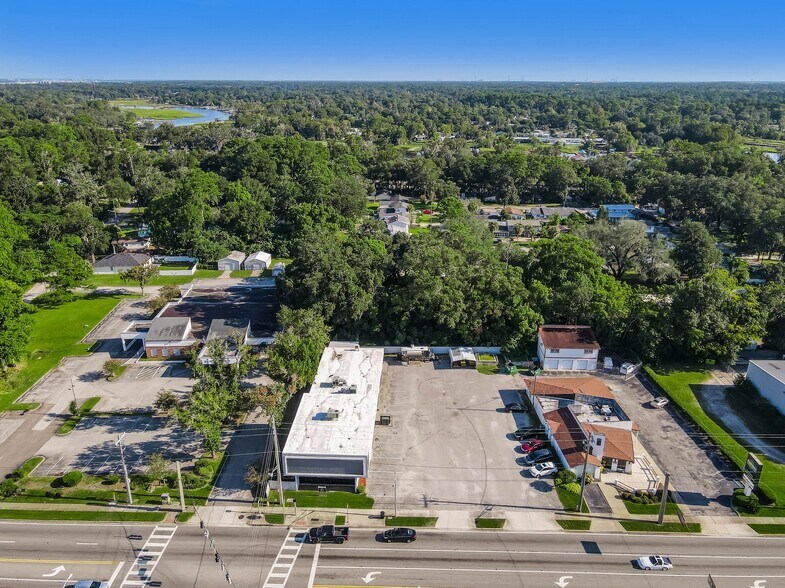 More Photos Of 6701 Beach Blvd, Jacksonville Freestanding For Lease