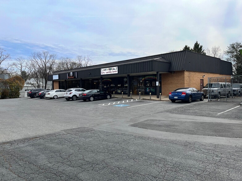 More Photos Of 6551 Annapolis Rd, Hyattsville Freestanding For Lease