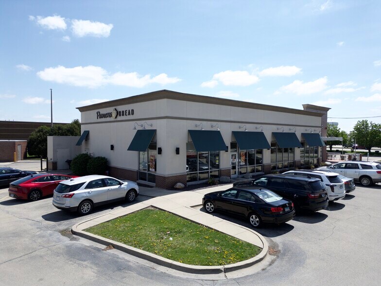 More Photos Of 1903 Convenience Pl, Champaign General Retail For Sale