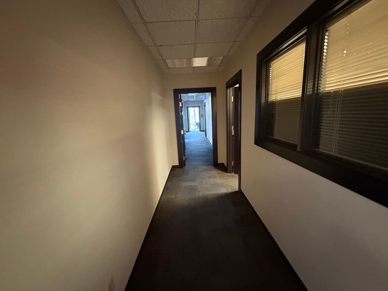 More Photos Of 3550 N Washington Blvd, Indianapolis Medical For Lease