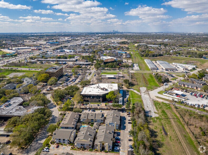 More Photos Of 12621 Featherwood Dr, Houston Office For Lease