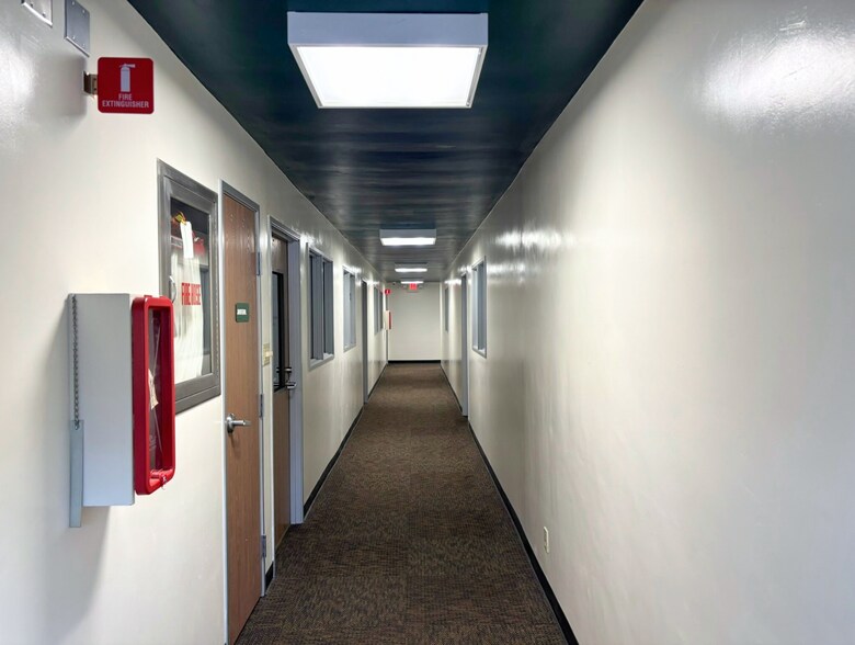 More Photos Of 2530 J St, Sacramento Office For Lease